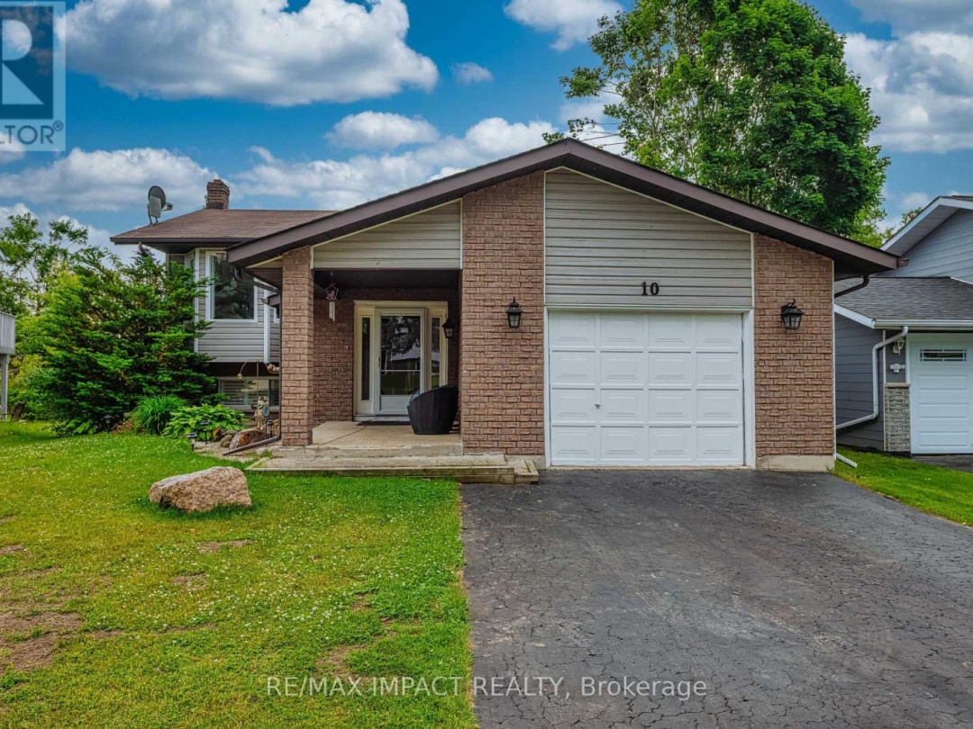 10 CEDARTREE LANE, 