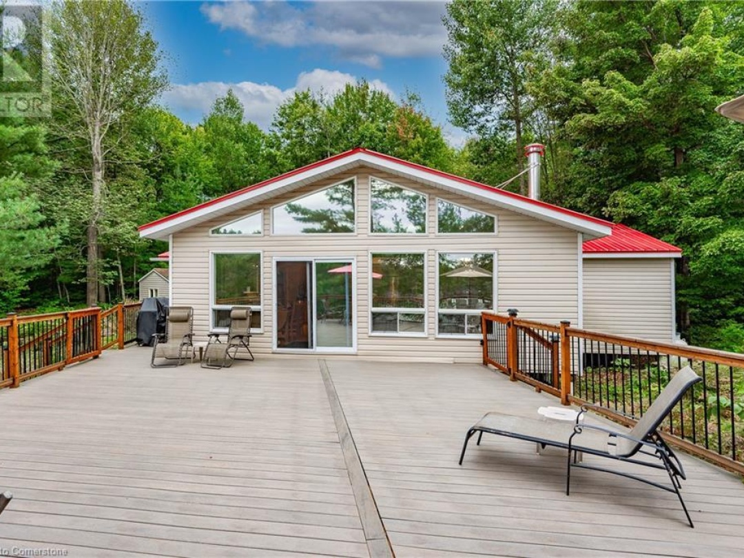 1076 Thanksgiving Rock Way, Kahshe Lake