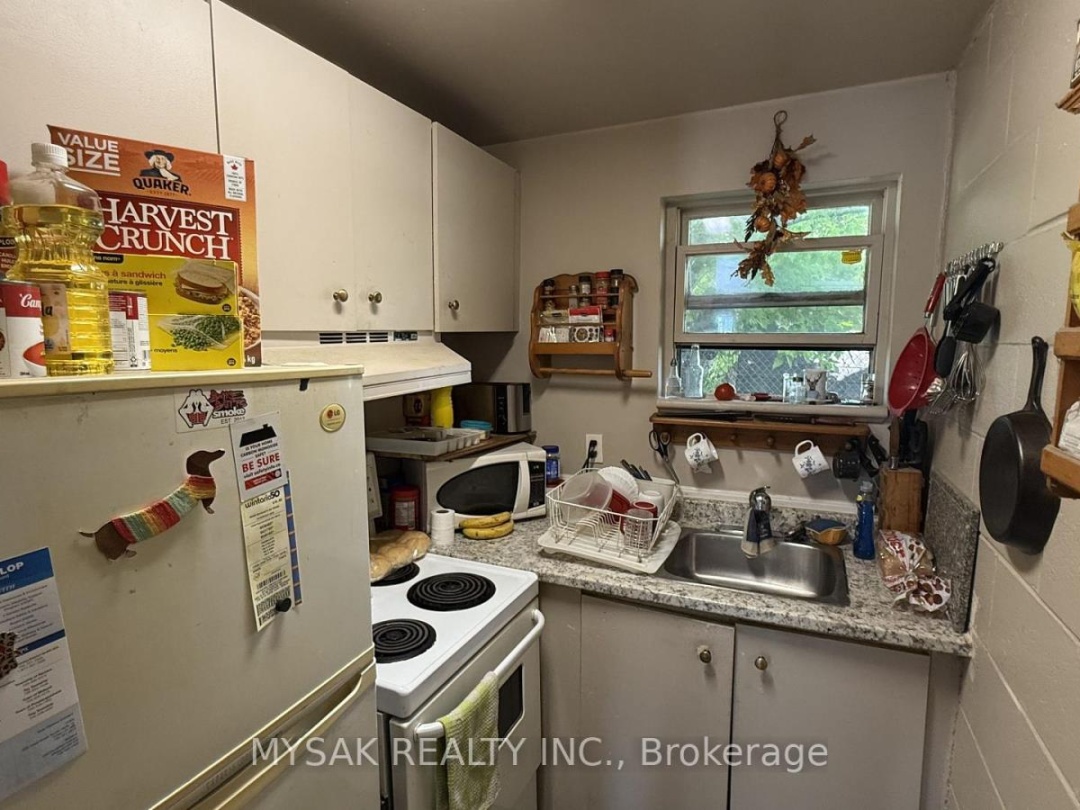 560 WEST STREET, 