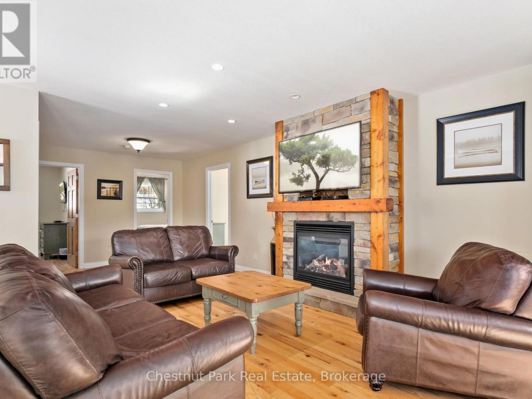 112-8 - 1052 RAT BAY ROAD, Lake of Bays