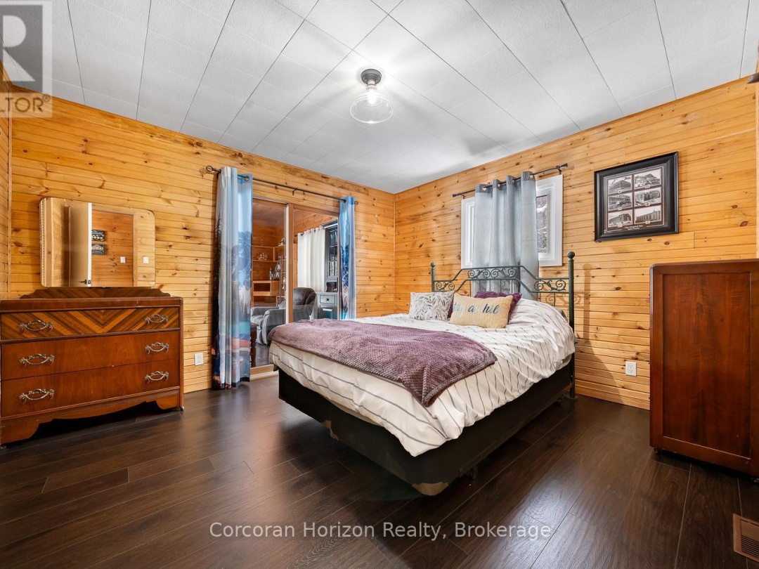 3000 WHELAN WAY, Black River