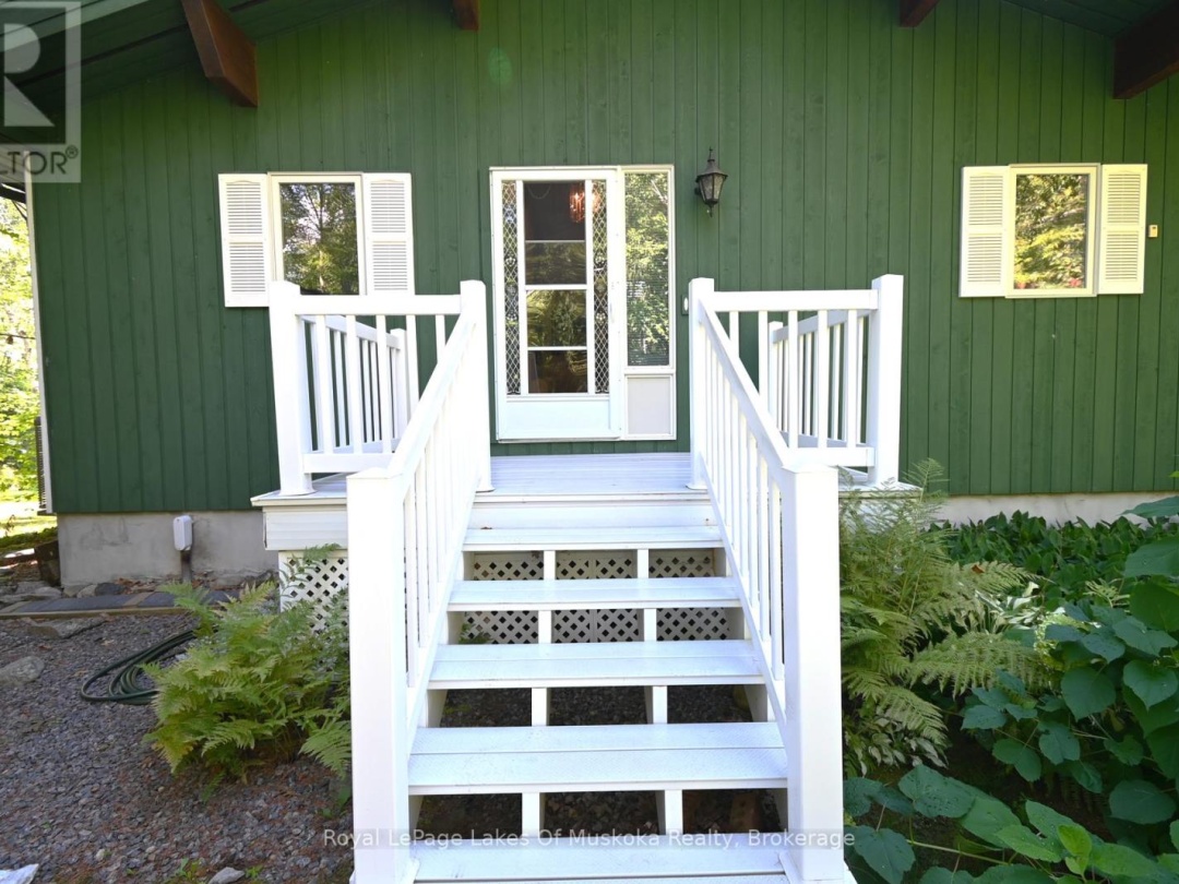 1070 SPENCE LAKE ROAD, 