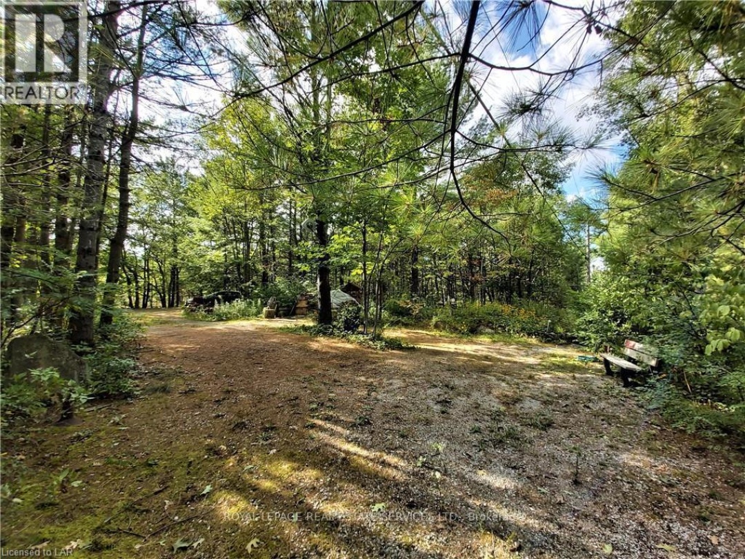 1327-1329 WOODLAND DRIVE, Muldrew Lake