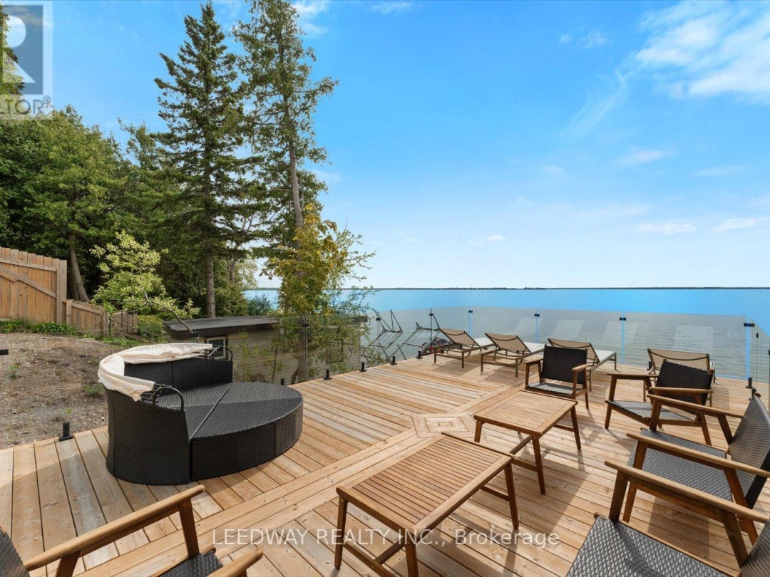 24410 Thorah Park Boulevard, Lake Simcoe