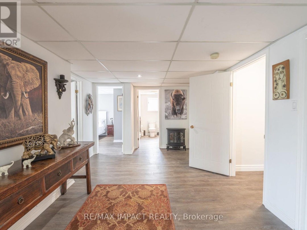 10 CEDARTREE LANE, 