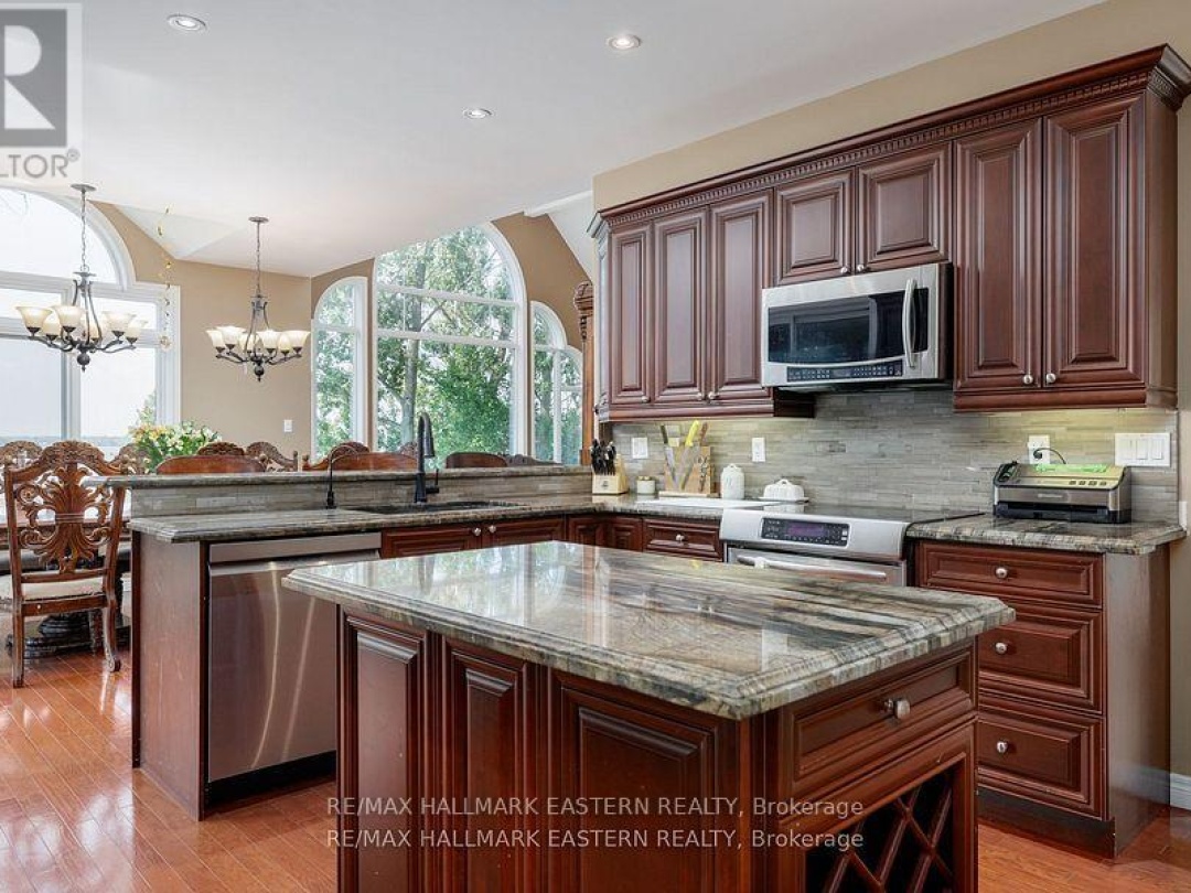 10 EARL KENNEDY ROAD, 