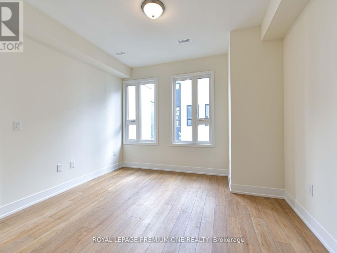12 MARINER'S PIER WAY, 