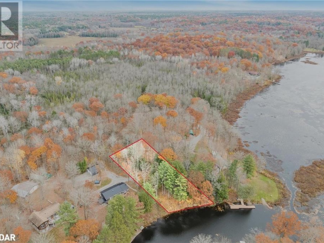 1474 Otter Point Road, Maclean Lake