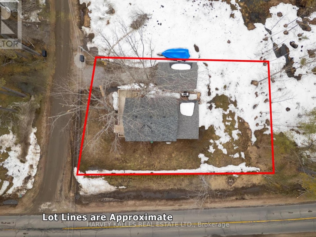 1002 CHIPPAWA AVENUE, 