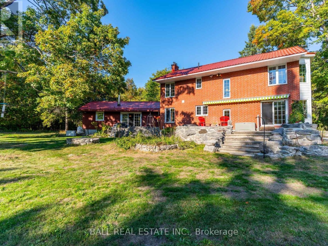 849 COUNTY RD 49, 