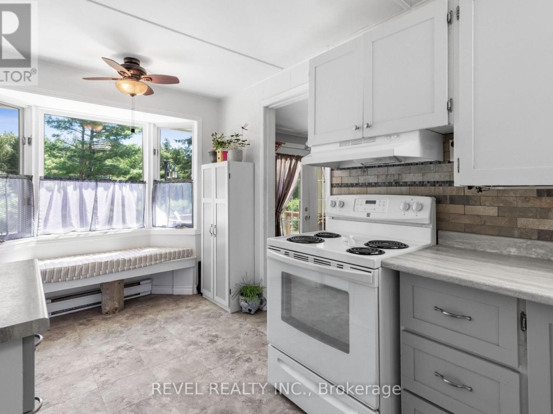 643 BALSAM LAKE DRIVE, 