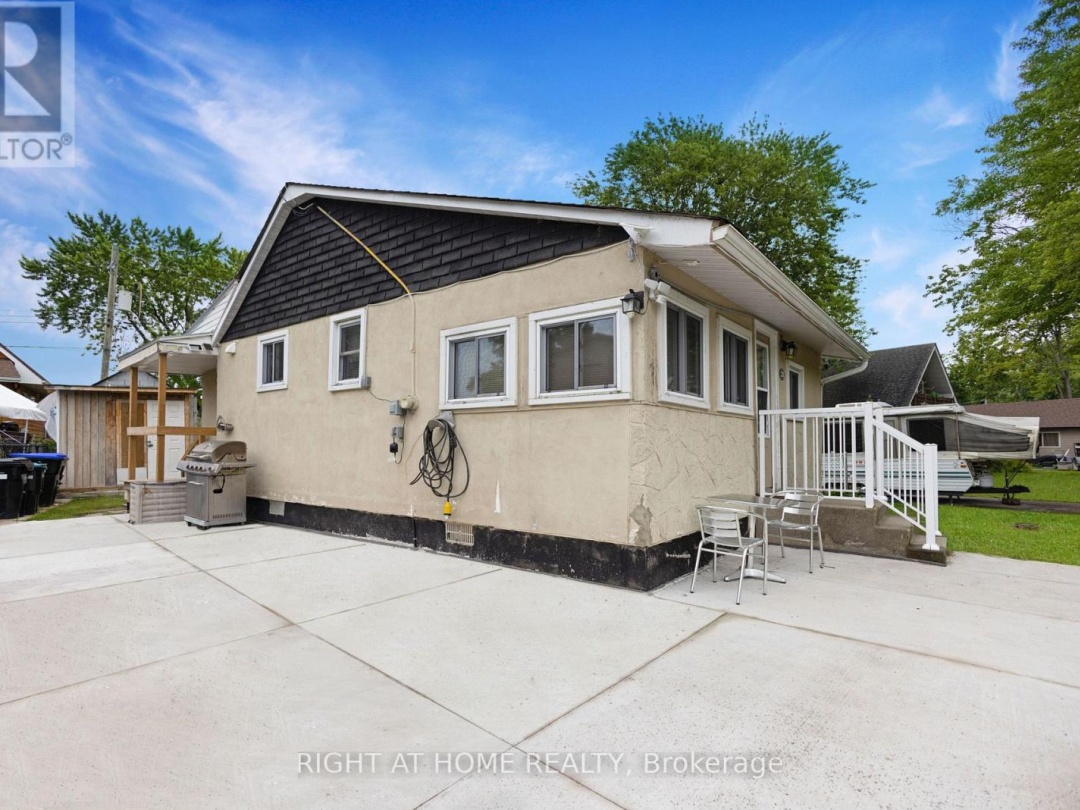 25 PLAYFAIR DRIVE, 
