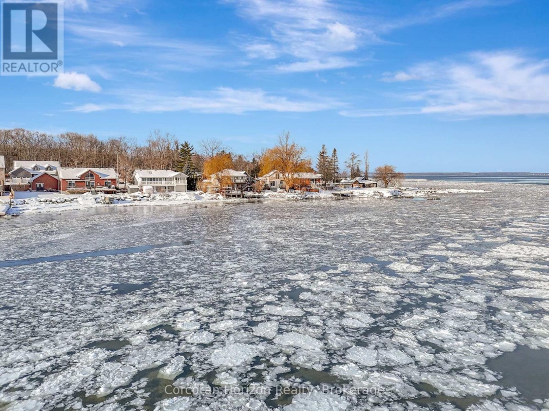 280 Robins Point Road, Georgian Bay