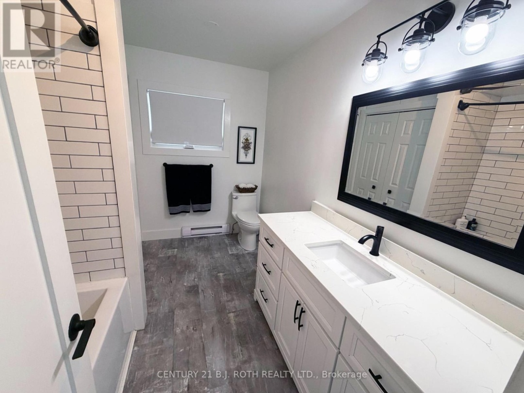 8101 KINGS RIVER ROAD, Black River