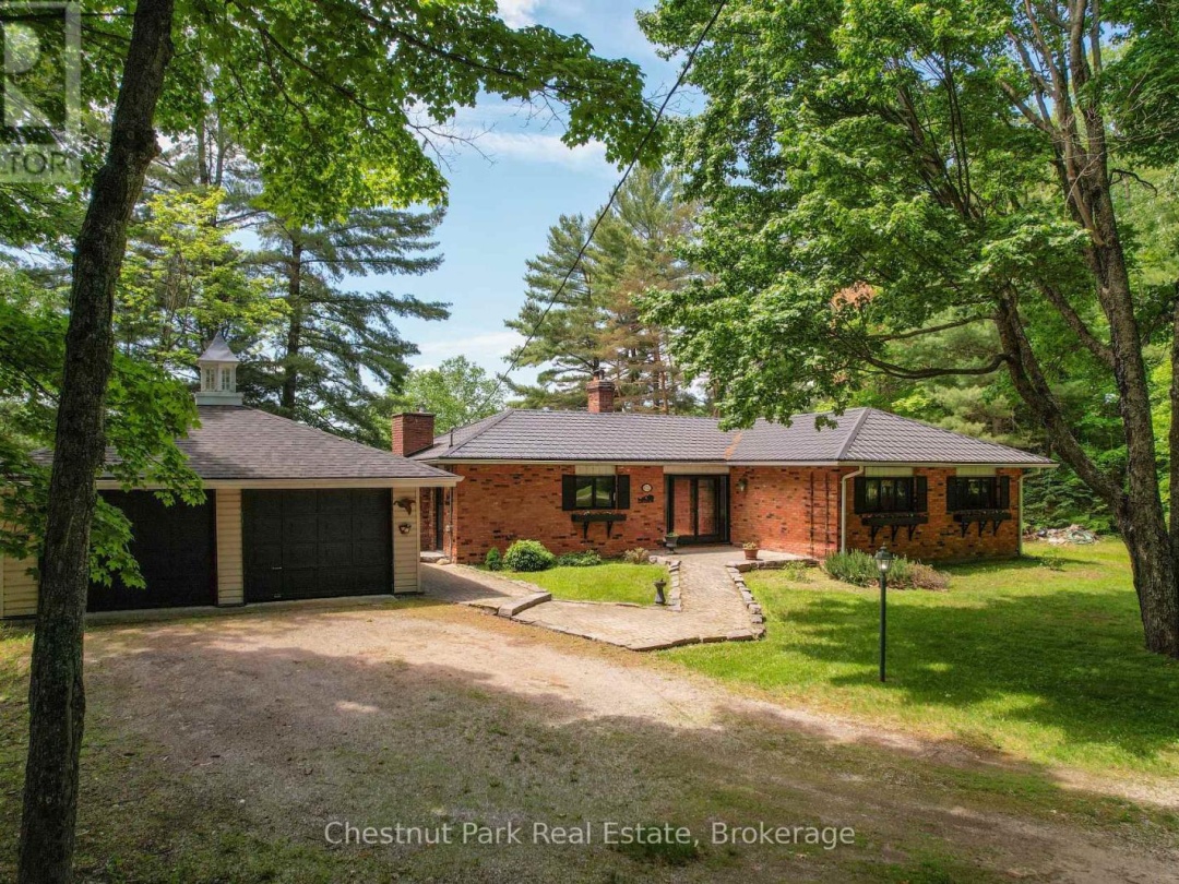 652 North Waseosa Lake Road, Waseosa Lake
