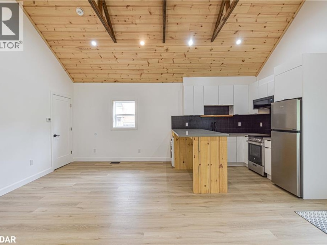 274 MISSISSAGA Street W, 