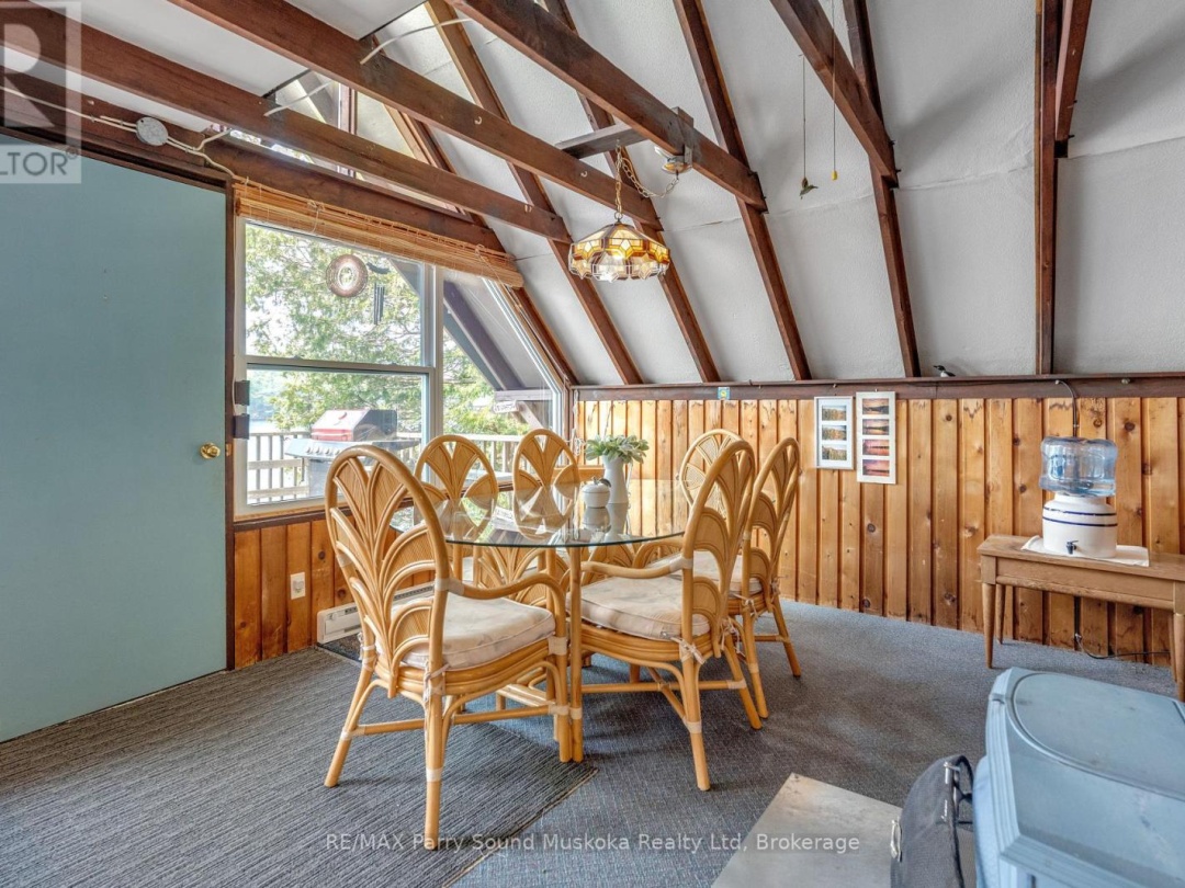 124 HEALEY LAKE WATER, 