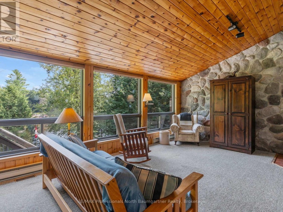 1976 REDKENN ROAD, 