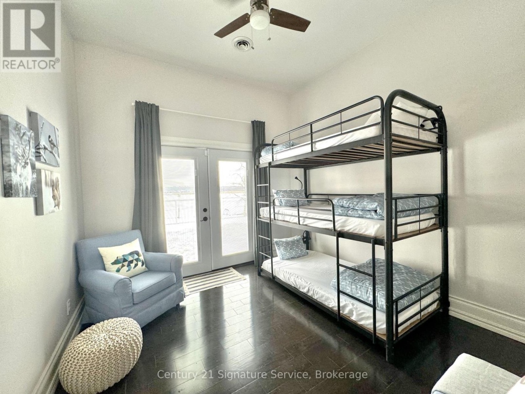 127 Maskinonge Road, Georgian Bay
