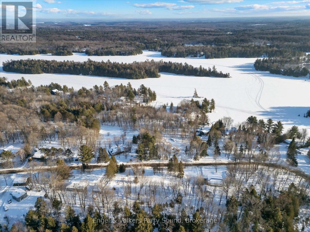 40 MILLER DRIVE, McDougall