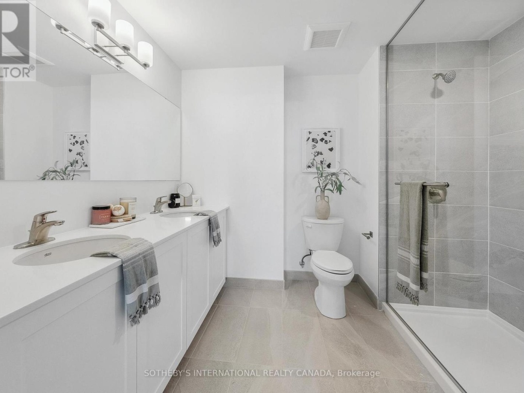 208 - 19B WEST STREET N, 