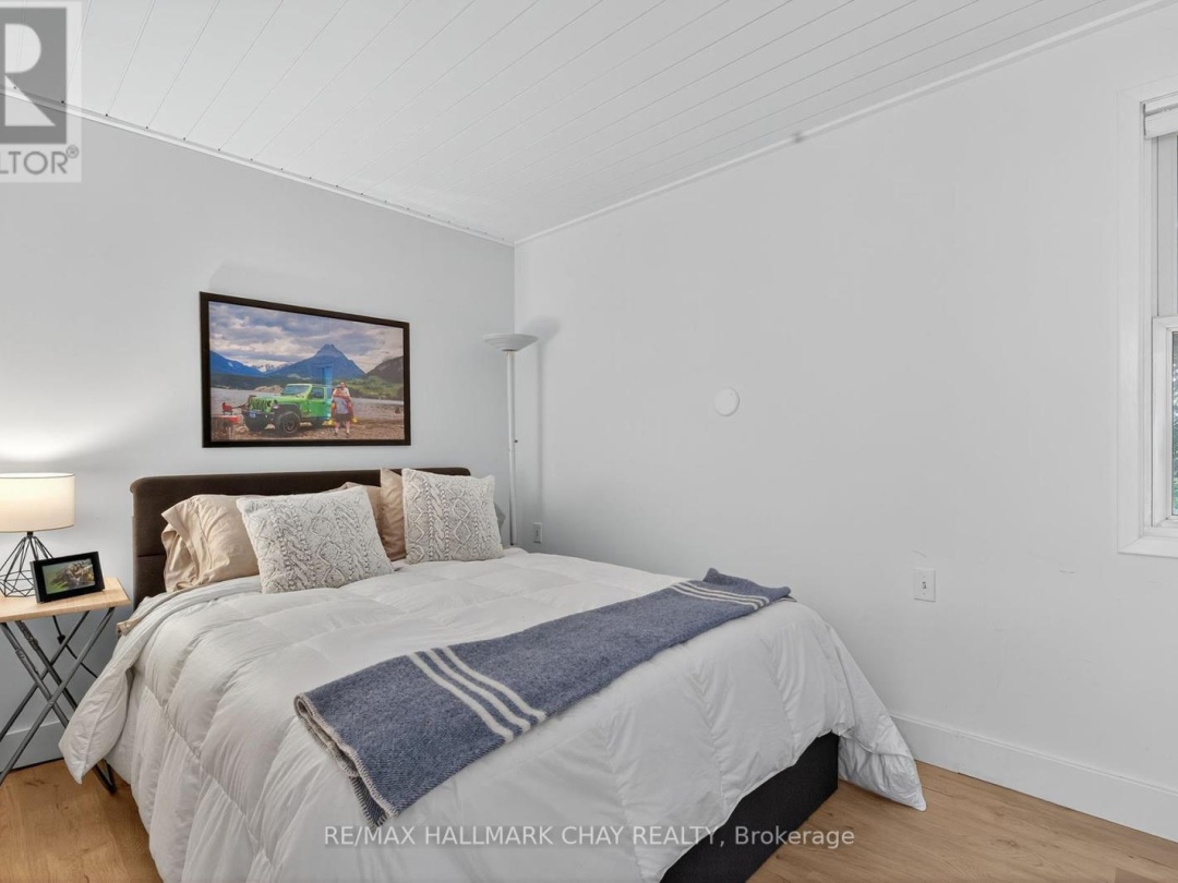 43 MOON POINT DRIVE, 