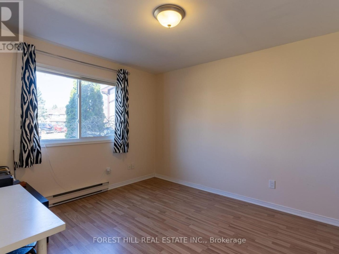 21 - 21 LAGUNA PARKWAY, Lake Simcoe