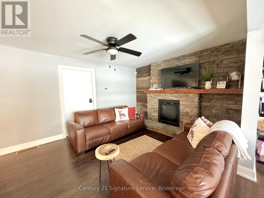 127 Maskinonge Road, Georgian Bay