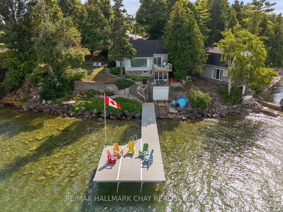 43 MOON POINT DRIVE, 