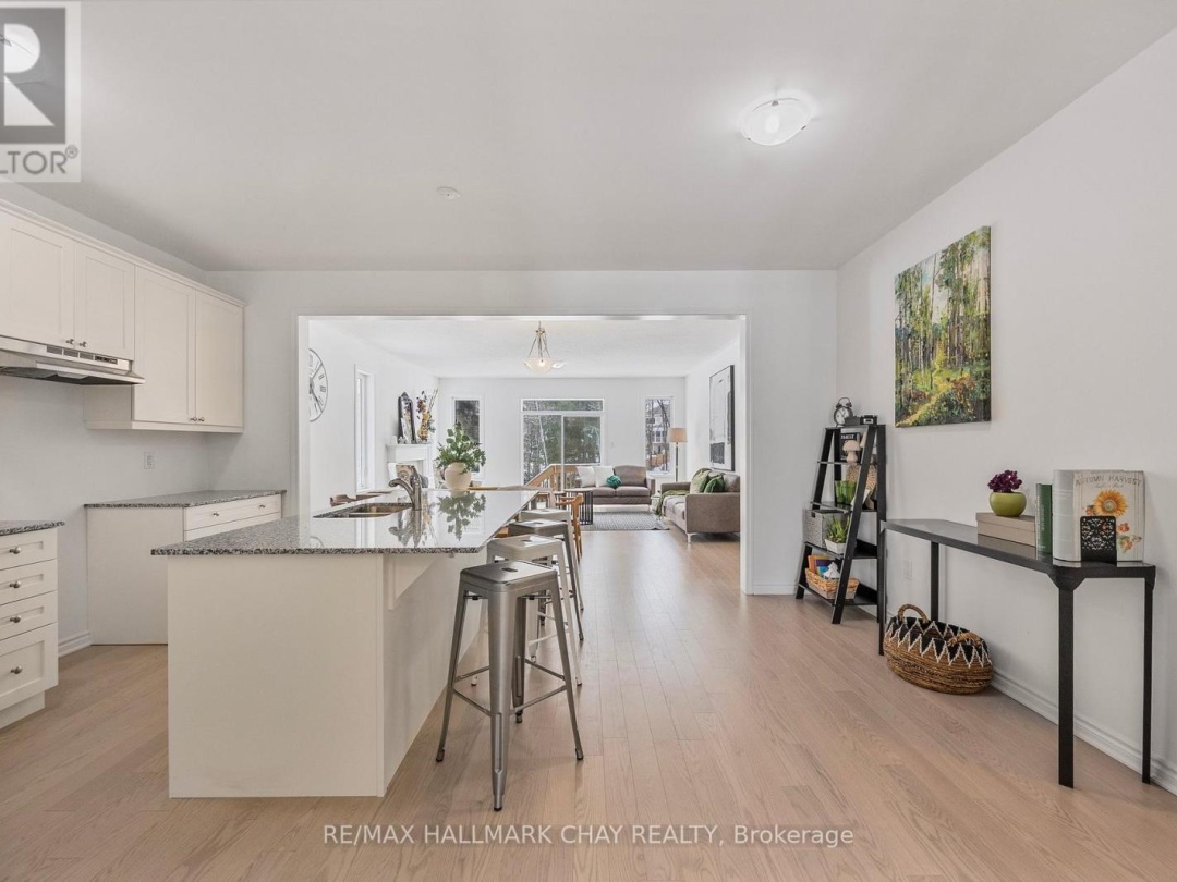 12 DYER CRESCENT, 