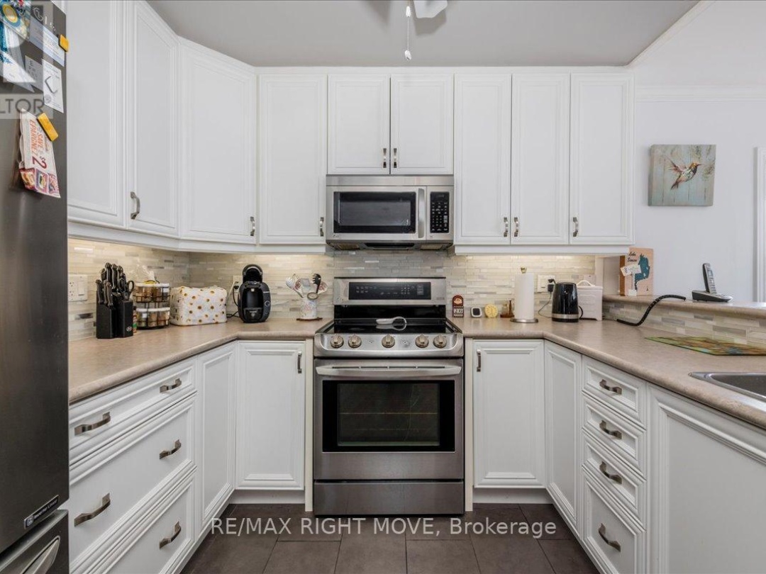 1 SINCLAIR CRESCENT, 