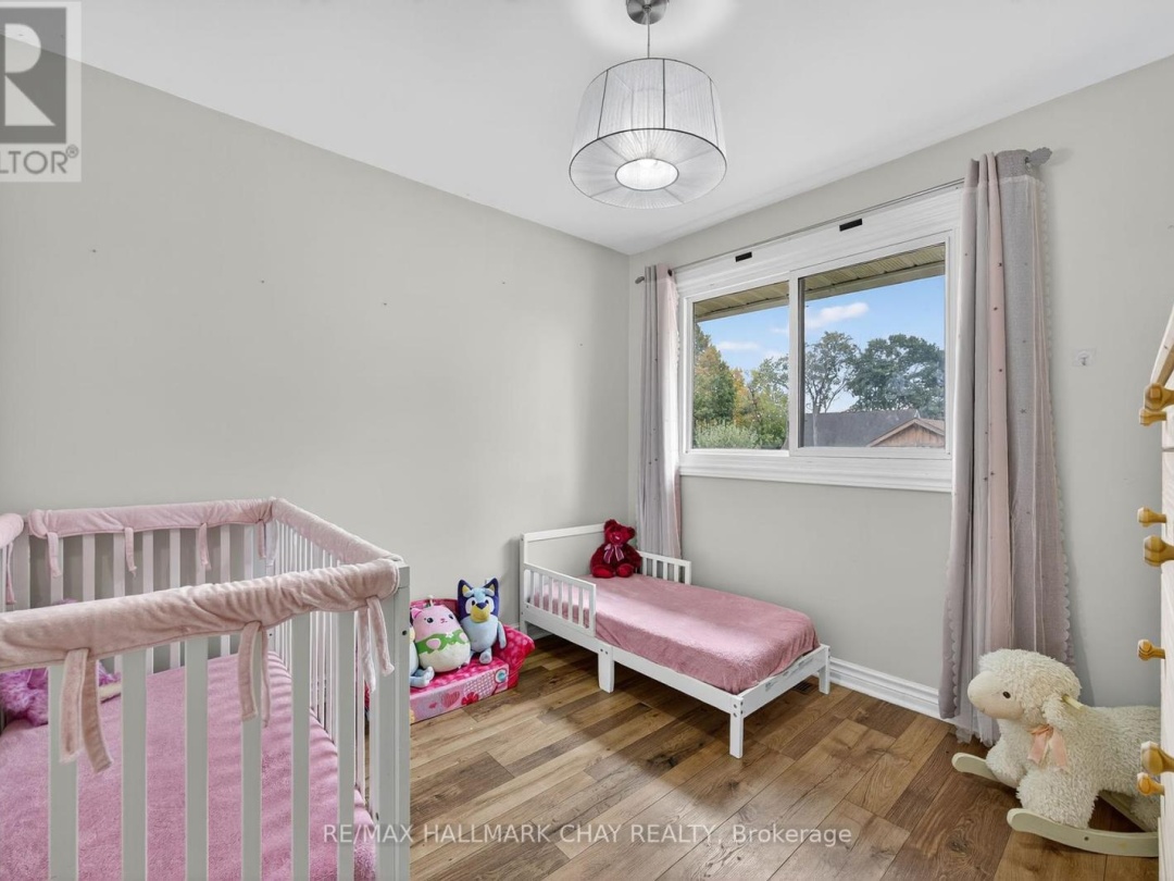 67 SIMCOE STREET, 