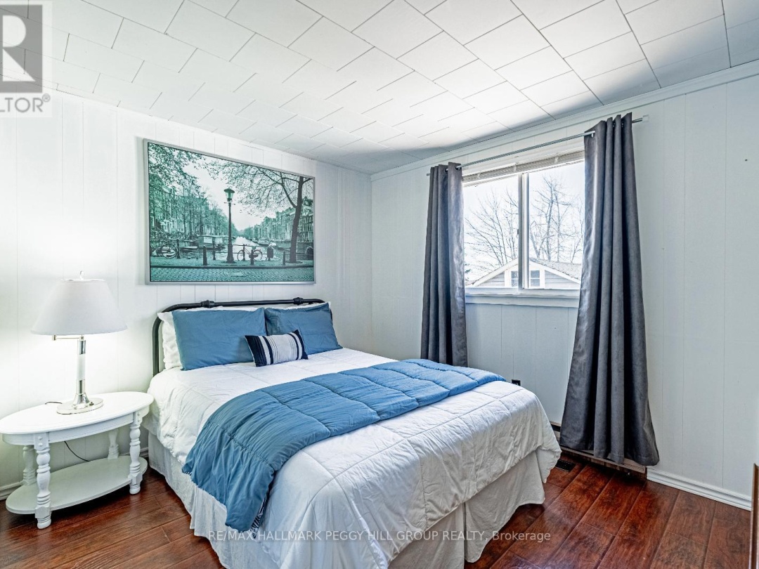 185 Avery Point Road, Dalrymple Lake