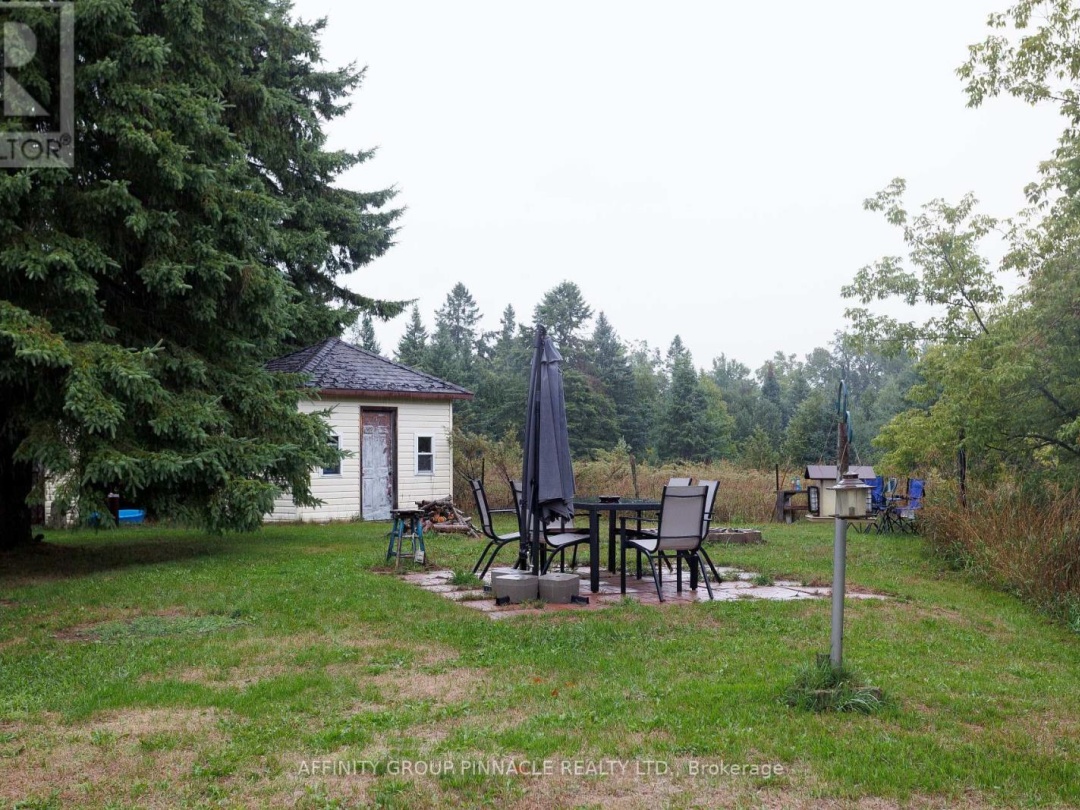 828 NORTHLINE ROAD, 