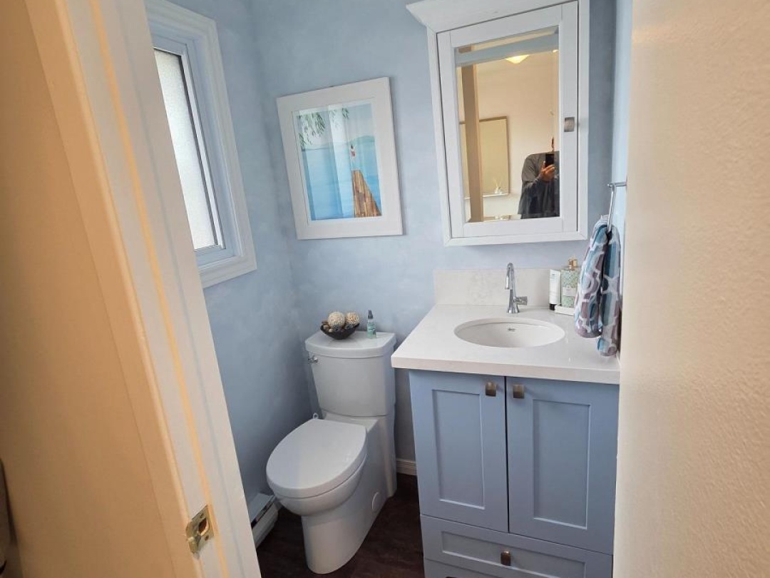 24 - 4 PARADISE BOULEVARD, 