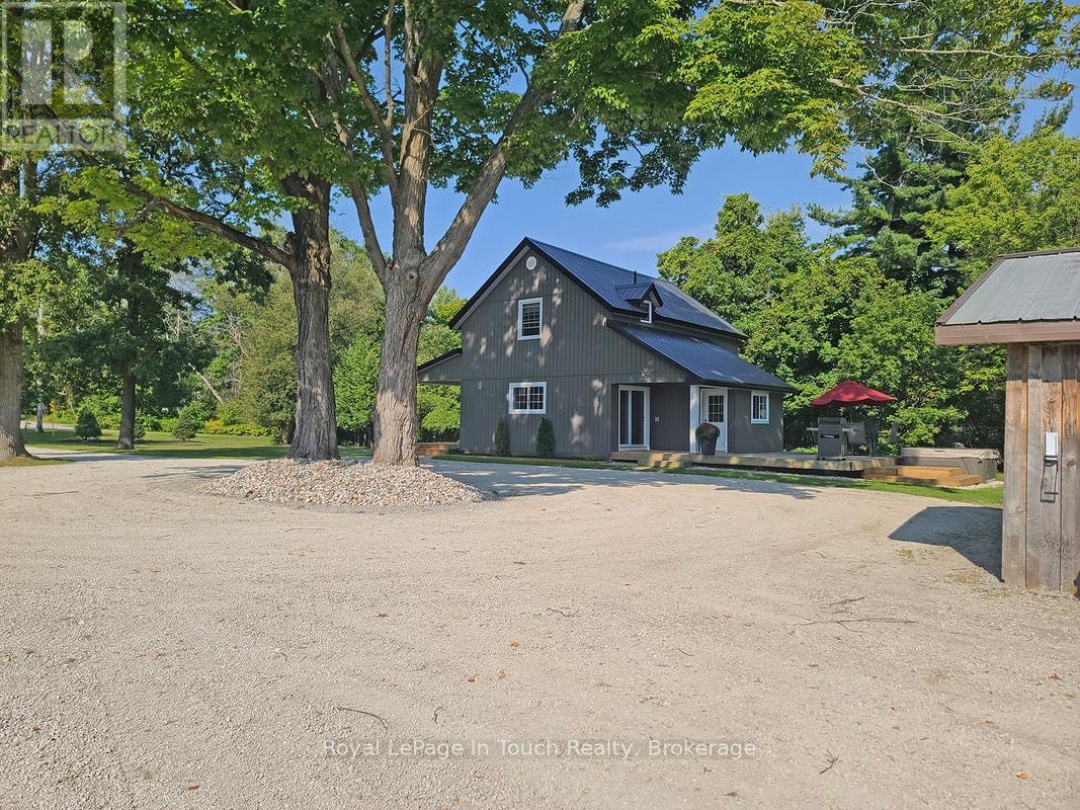 3010 Matchedash Street, Matchedash Bay