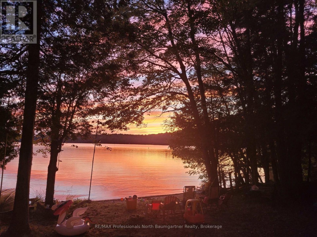 1189 Marathon Drive, Canning Lake
