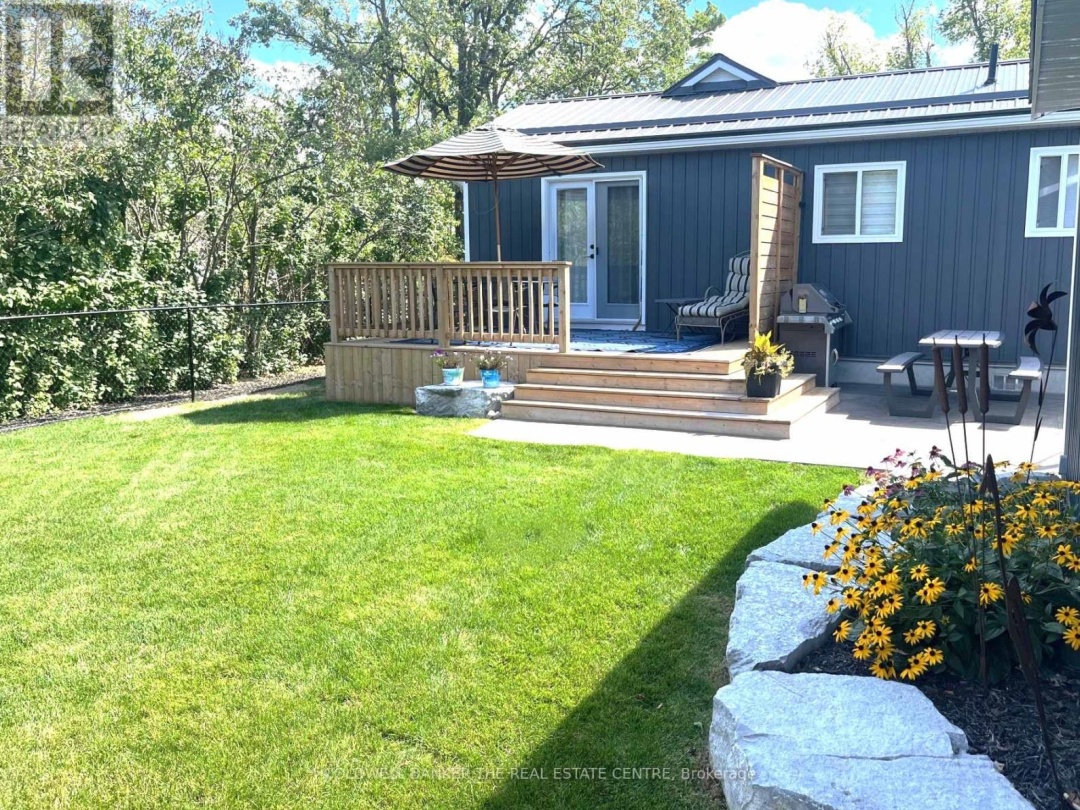 55 PRINCE STREET W, 