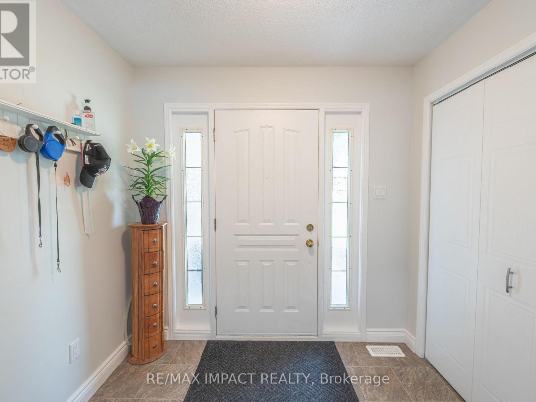 10 CEDARTREE LANE, 