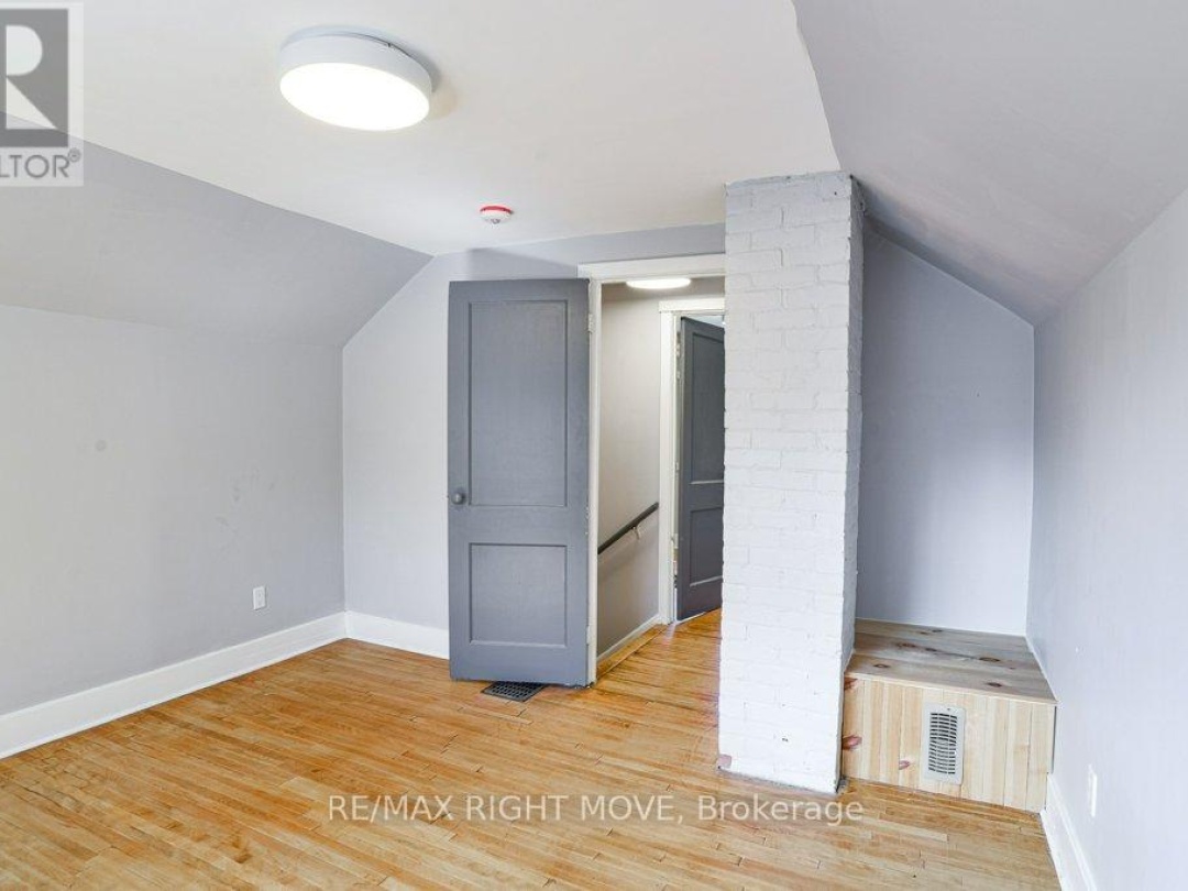 299 MARY STREET, 