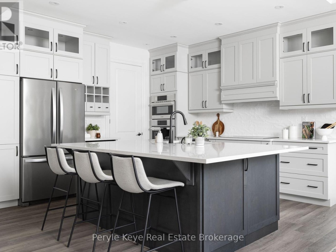 30 DYER CRESCENT, 