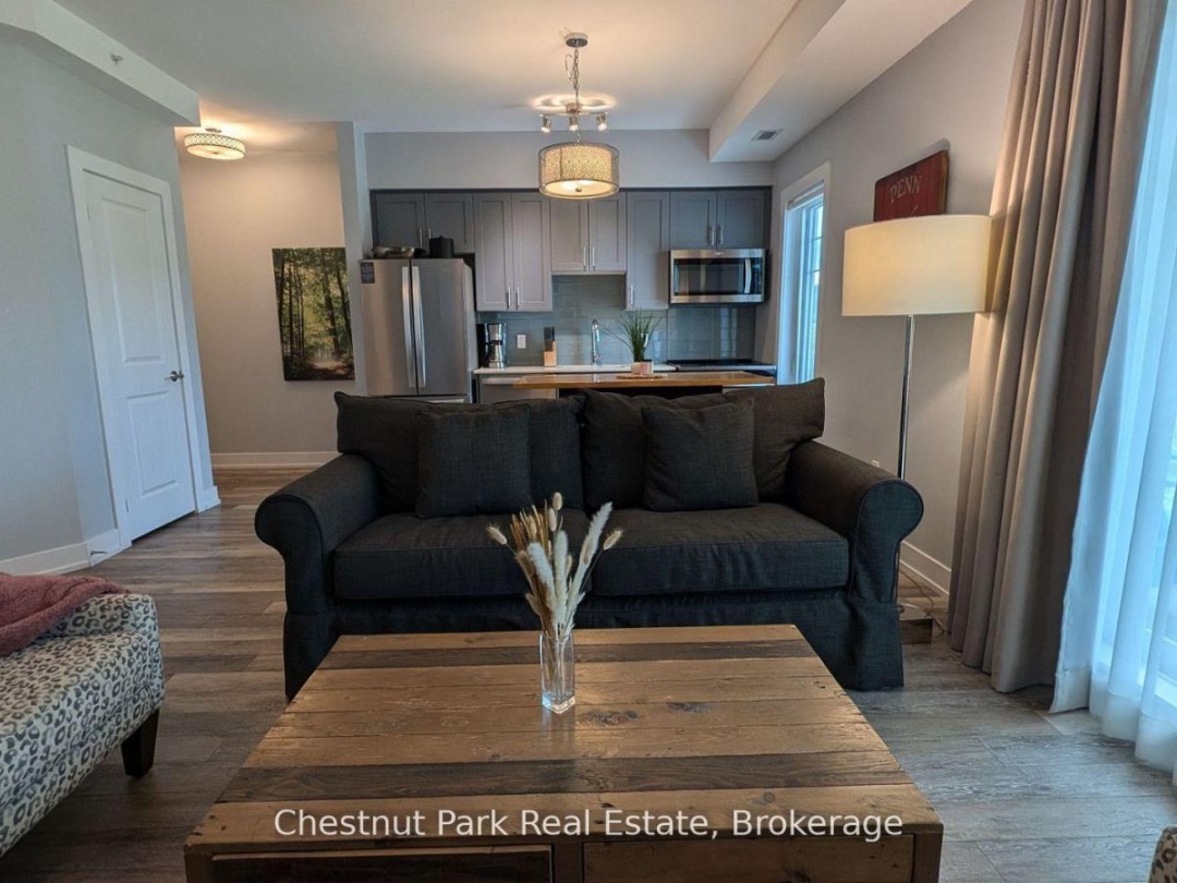 316 - 25 PEN LAKE POINT ROAD, Peninsula Lake