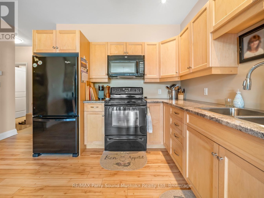 304 20 Silver Birch Court, Parry Sound