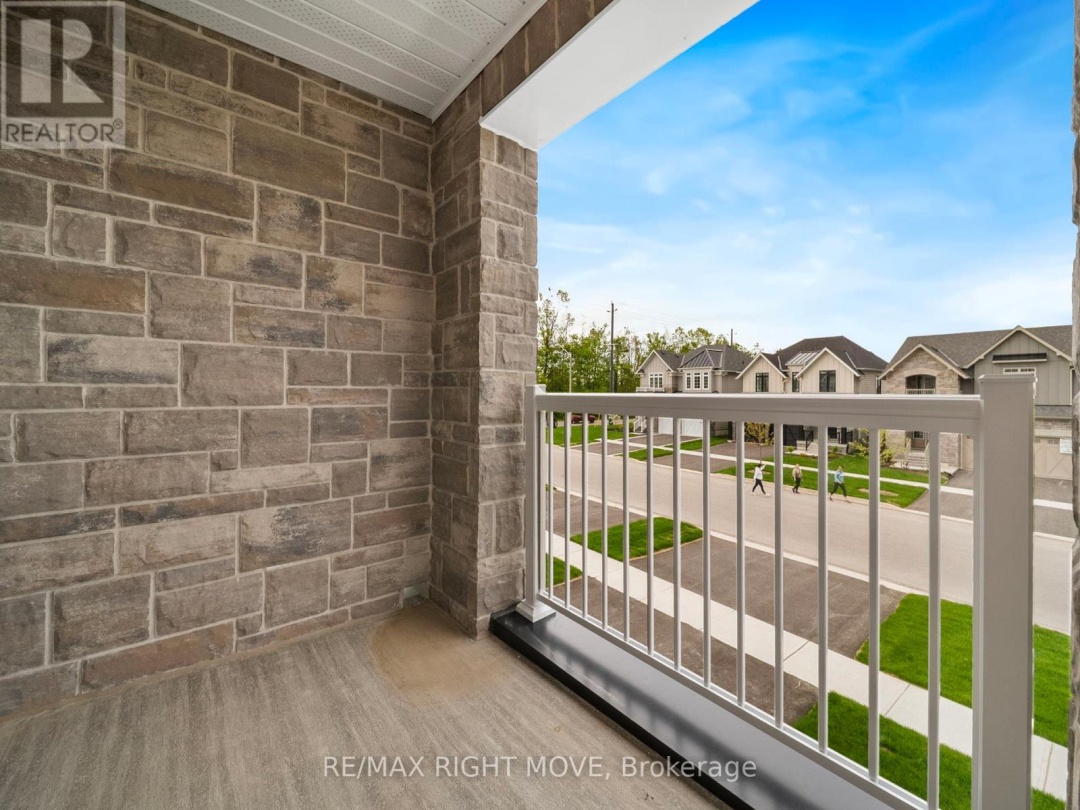 3192 Orion Boulevard, Orillia
