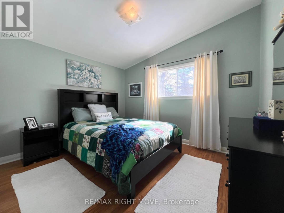 325 Delia Street, Orillia