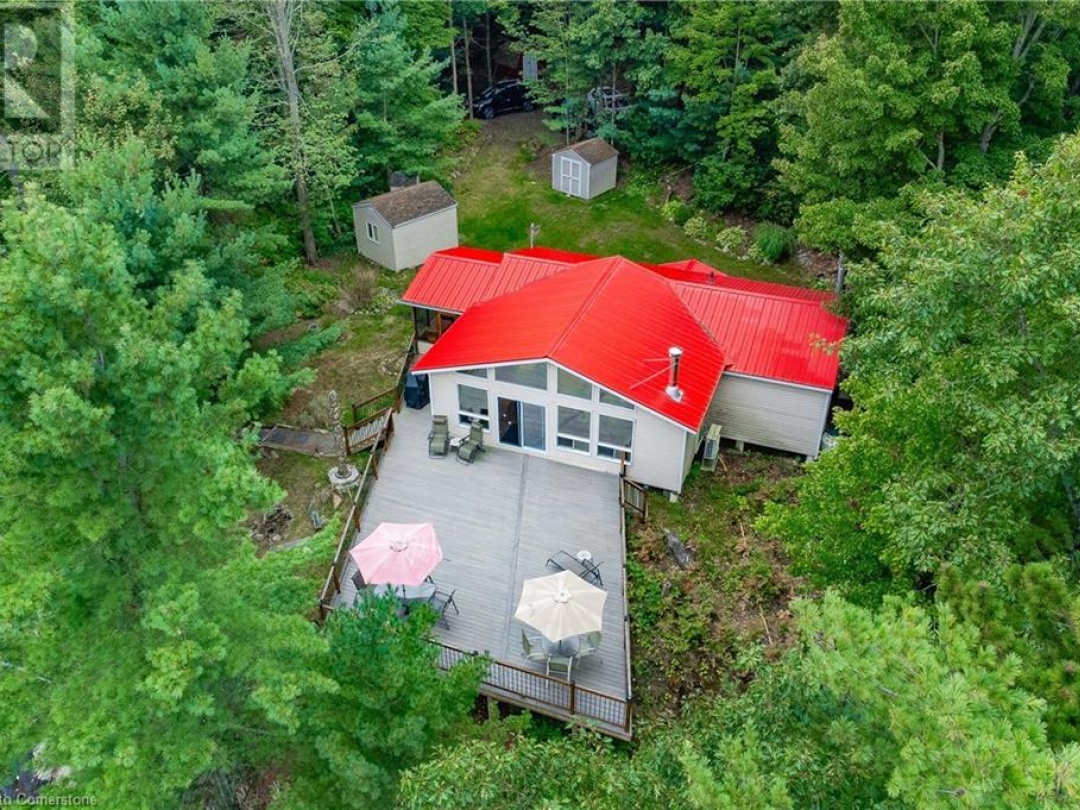 1076 Thanksgiving Rock Way, Kahshe Lake