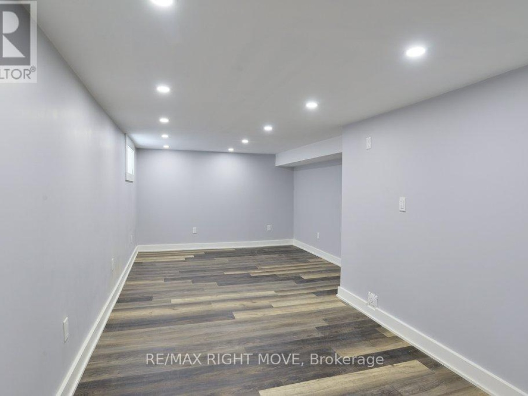 299 MARY STREET, 