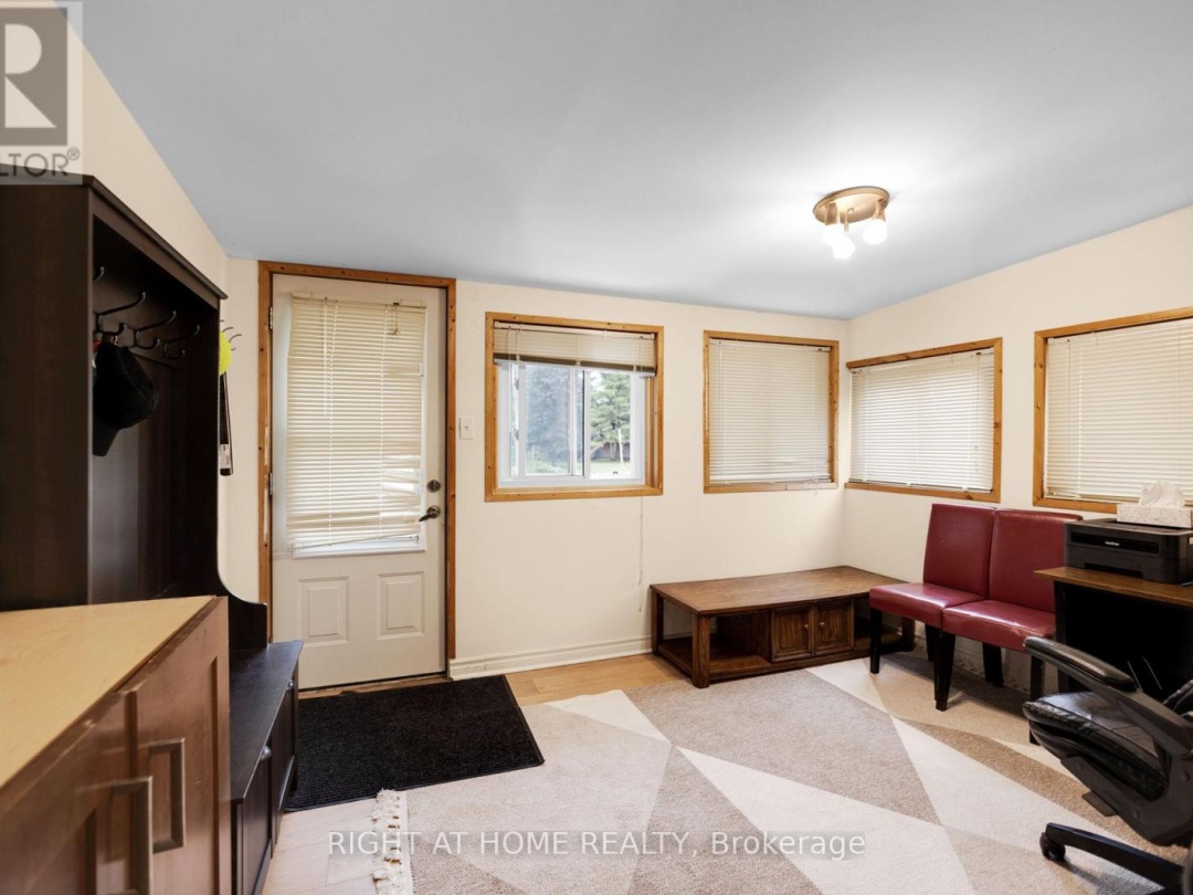 25 PLAYFAIR DRIVE, 