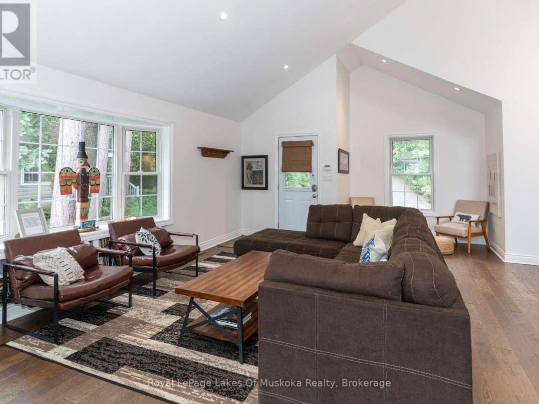 49 PINETREE ROAD, 