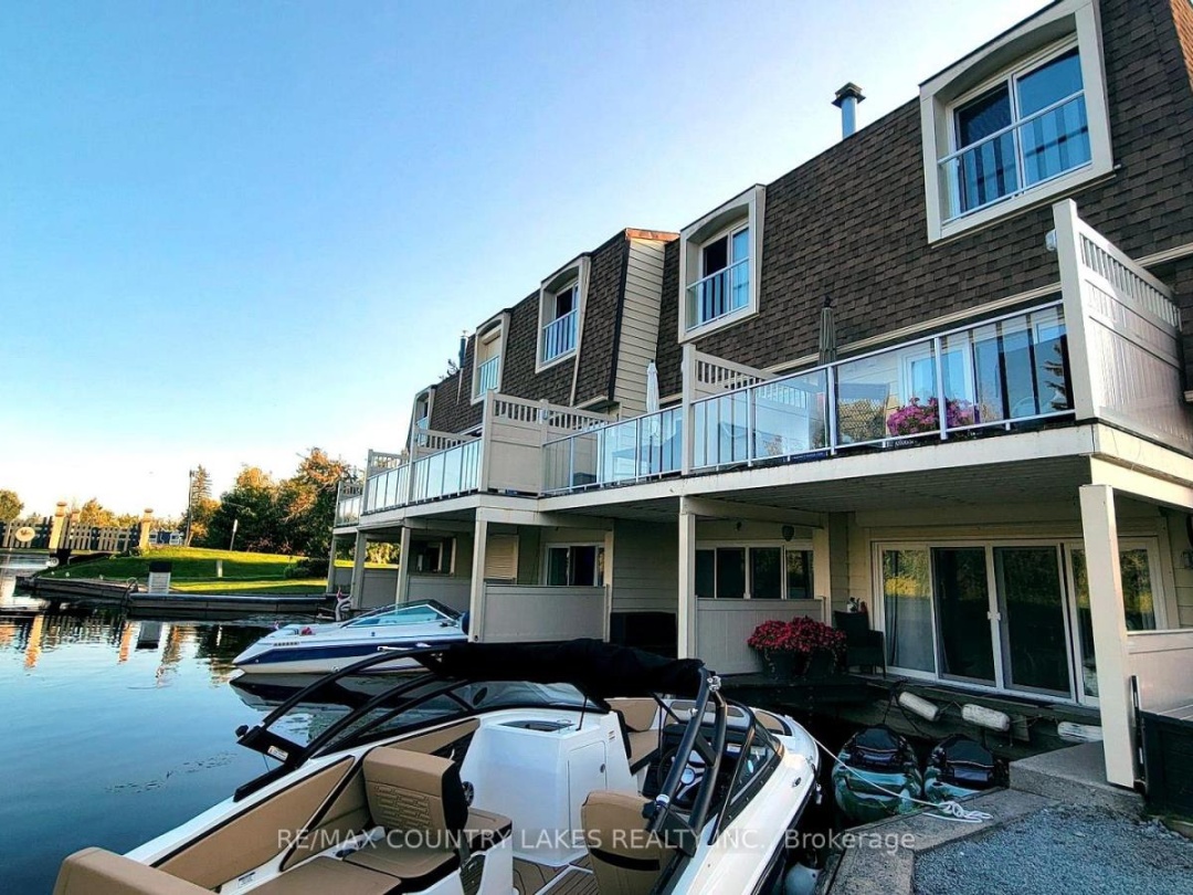 11 - 4 PARADISE BOULEVARD, 